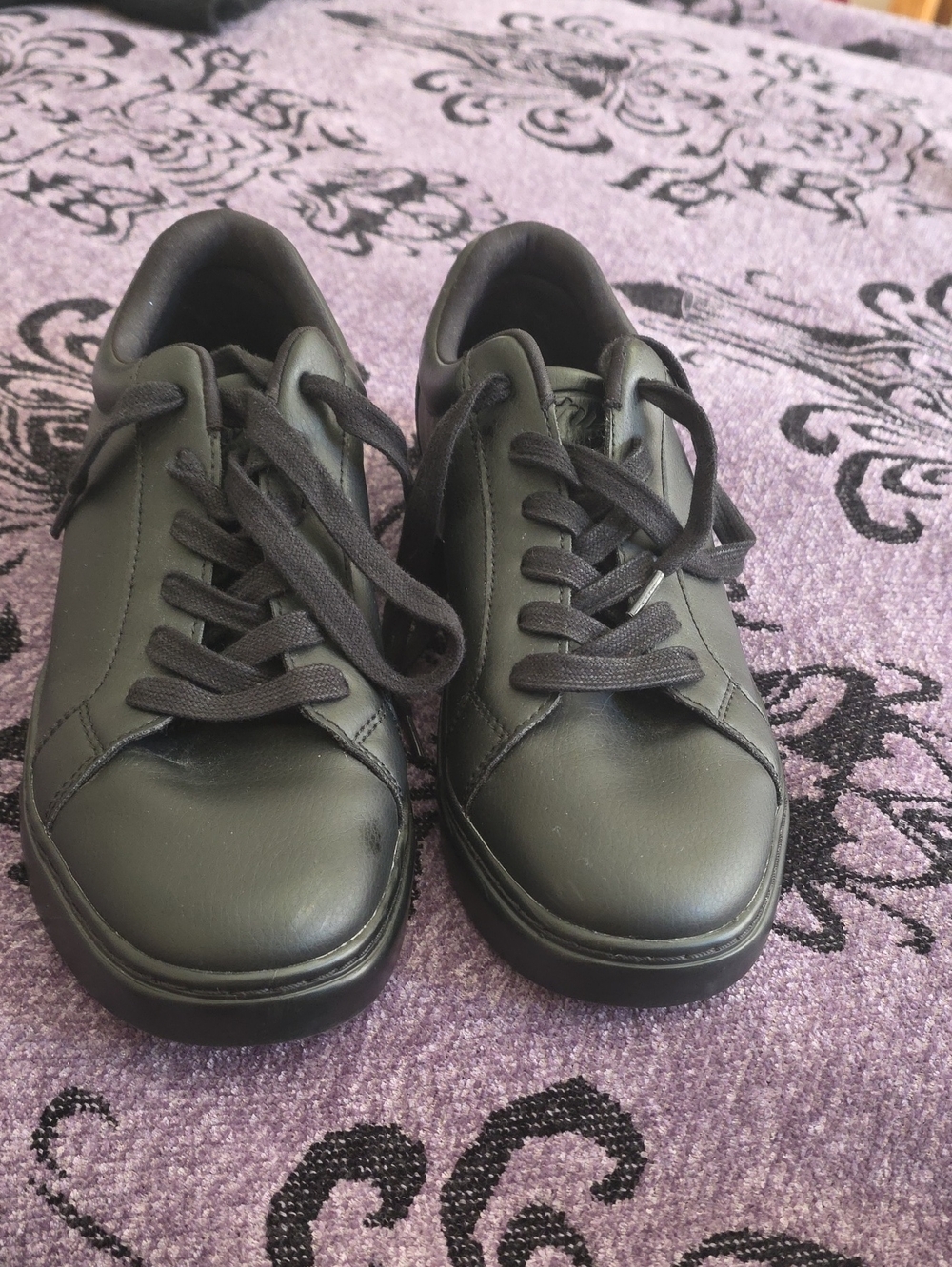 Fuego dance Shoes Retail 150.00 Women's 8 Men 7 Black Low-Top Like New